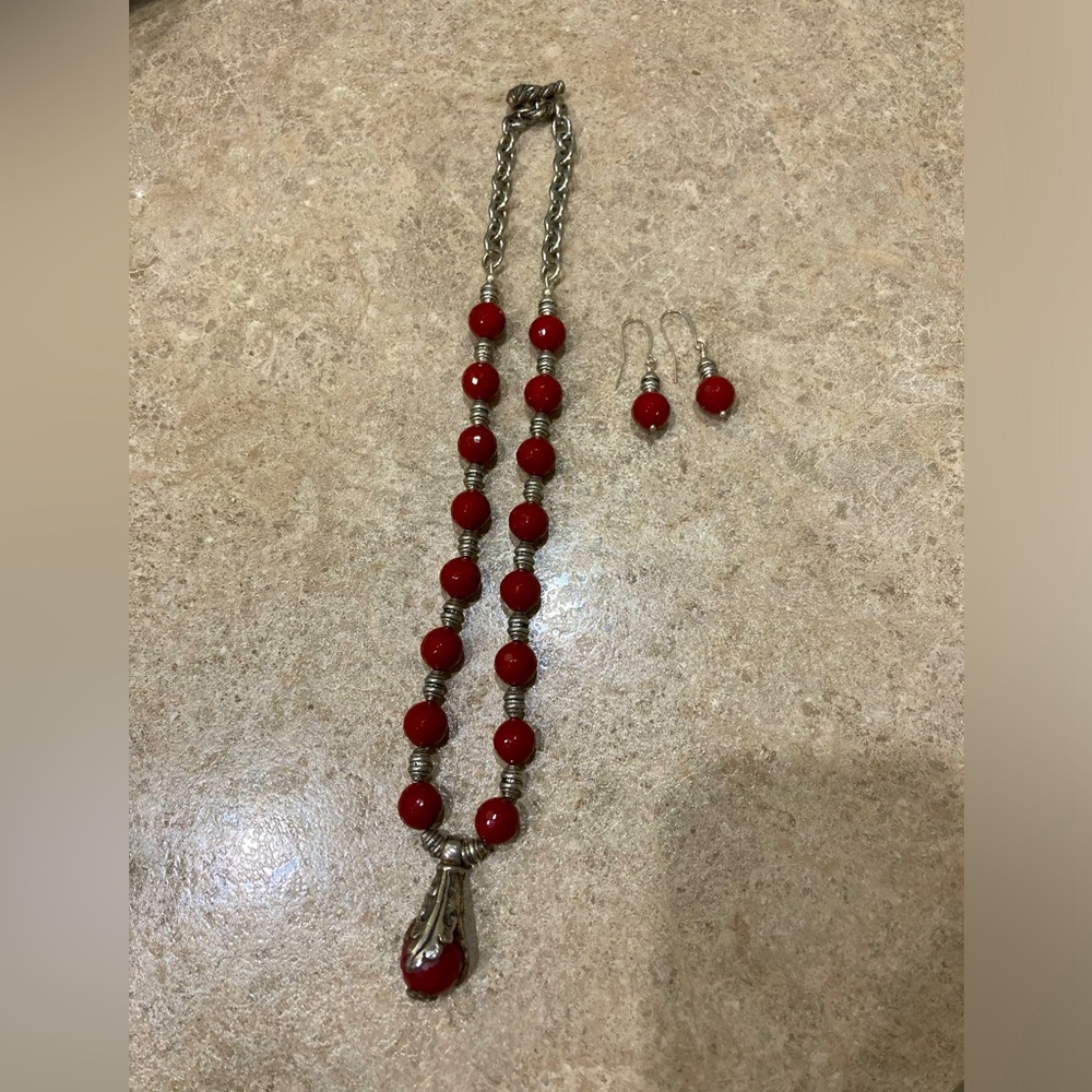 Antique Red Beaded Necklace & Earring set ❤️